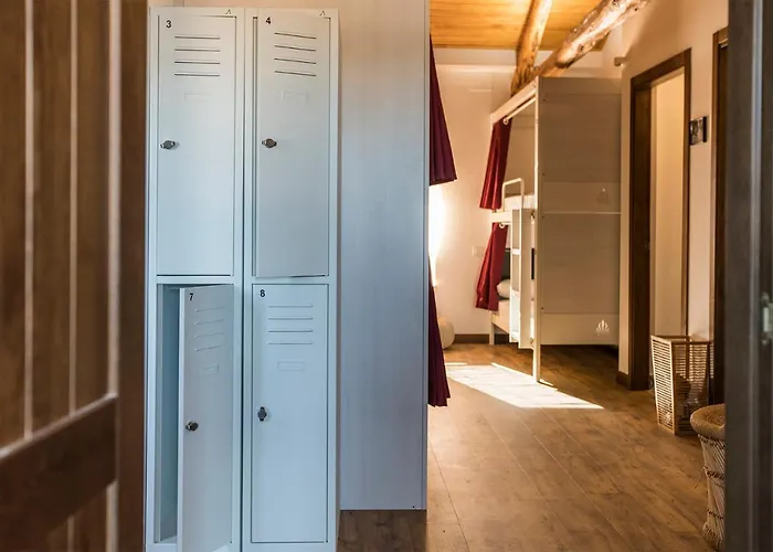 Bercianos1900 호스텔 *